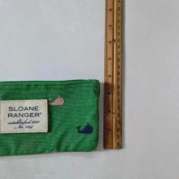 Sloane Ranger Green Whale Print Wristlet - Picture 6 of 7